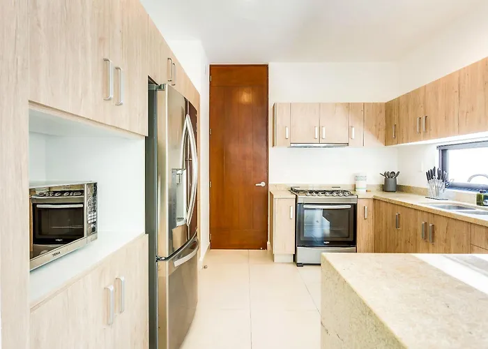 New Palmara With Pool And Paddle Court Gated Сasa de vacaciones *
