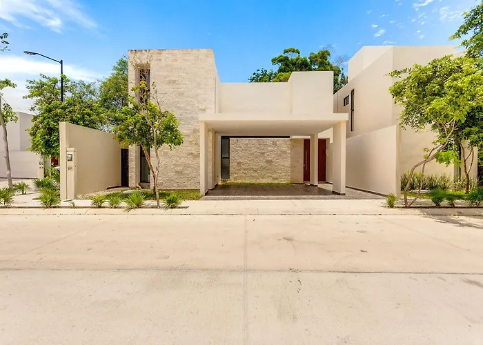 Сasa de vacaciones New Palmara With Pool And Paddle Court Gated Playa del Carmen