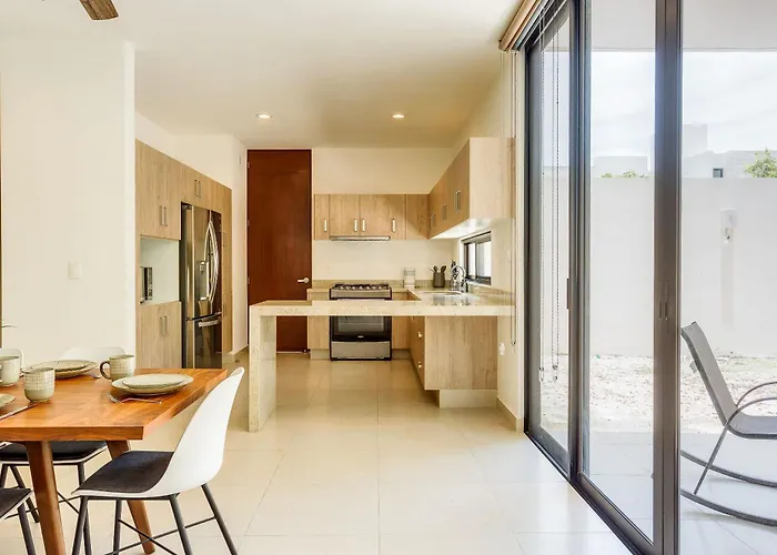 New Palmara With Pool And Paddle Court Gated Playa del Carmen